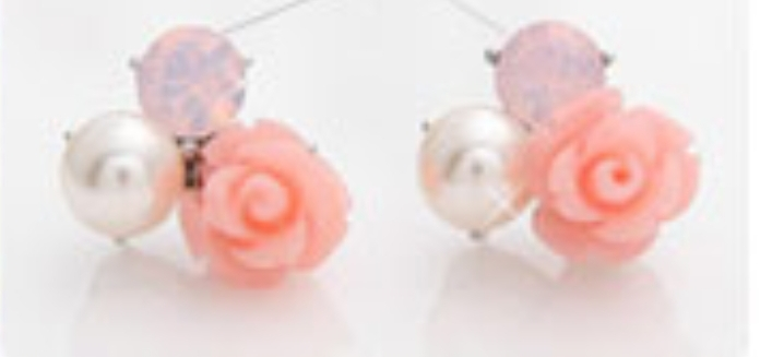 [I141700] 121 18K GOLD FLOWER & PEARL 9MM