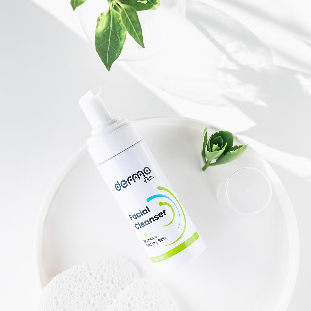 [I143035] DERMA PELLA FACIAL CLEANSER DRY SKIN 150ML